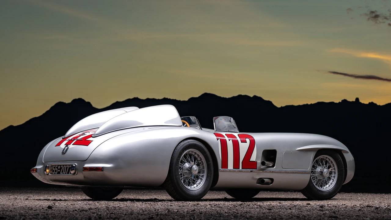 Mercedes-Benz 300SL Gullwing - Image 28 of 31