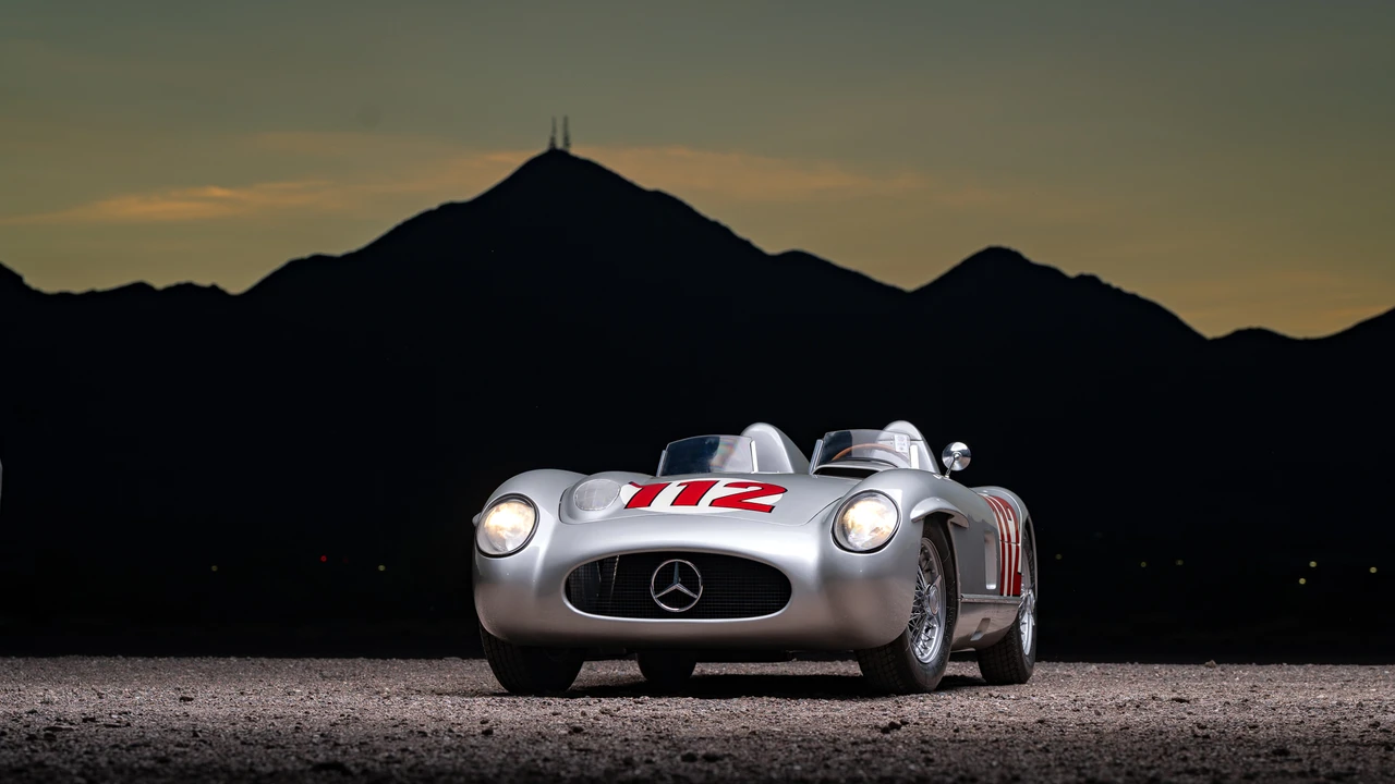 Mercedes-Benz 300SL Gullwing - Image 9 of 31