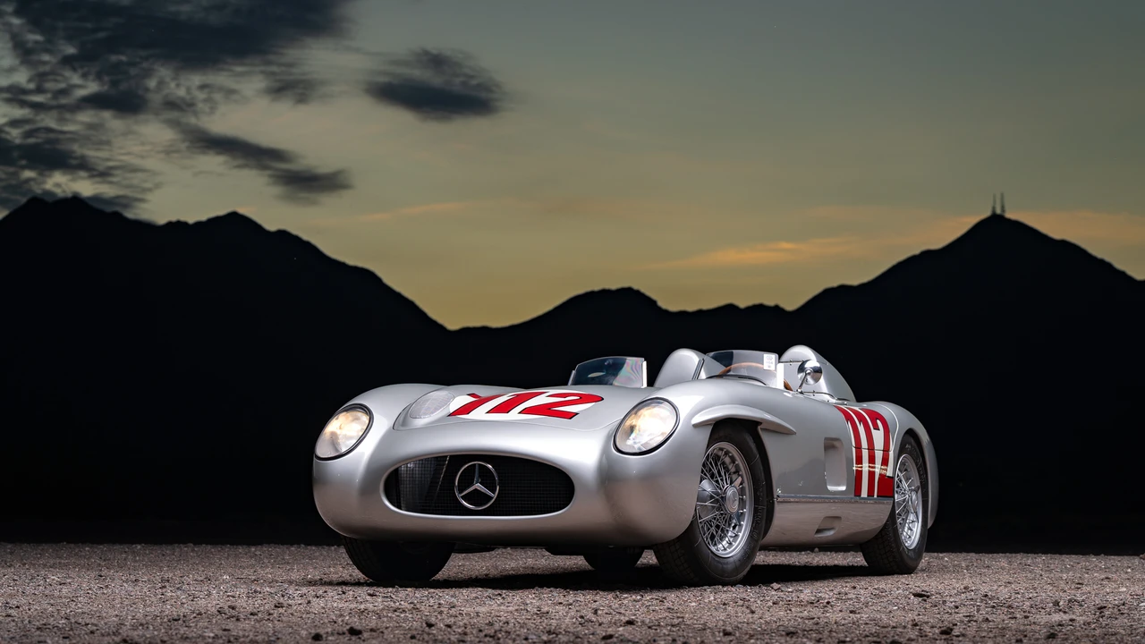 Mercedes-Benz 300SL Gullwing - Image 10 of 31