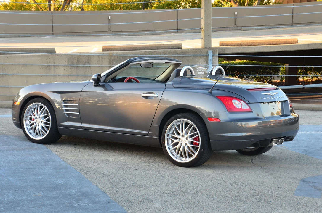2005 Chrysler Crossfire - Image 25 of 31