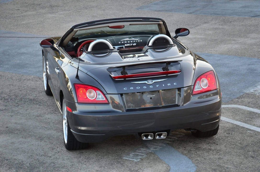 2005 Chrysler Crossfire - Image 27 of 31