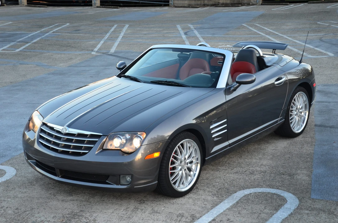 2005 Chrysler Crossfire - Image 19 of 31