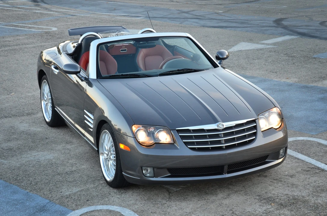 2005 Chrysler Crossfire - Image 16 of 31