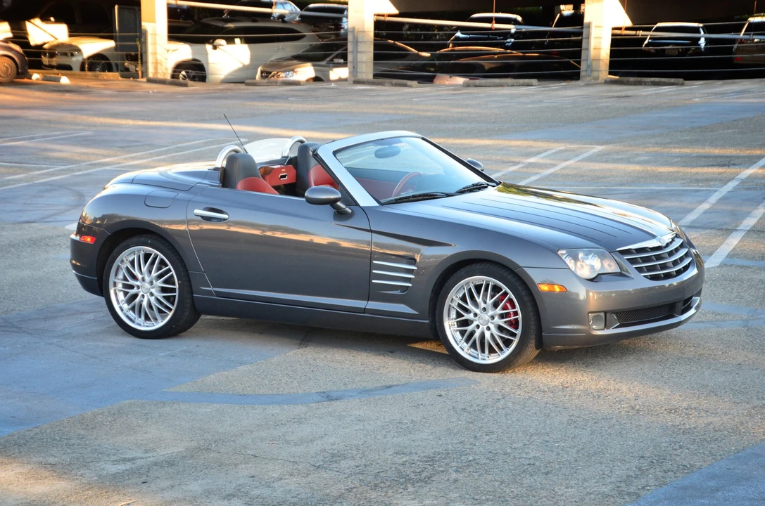 2005 Chrysler Crossfire - Image 13 of 31