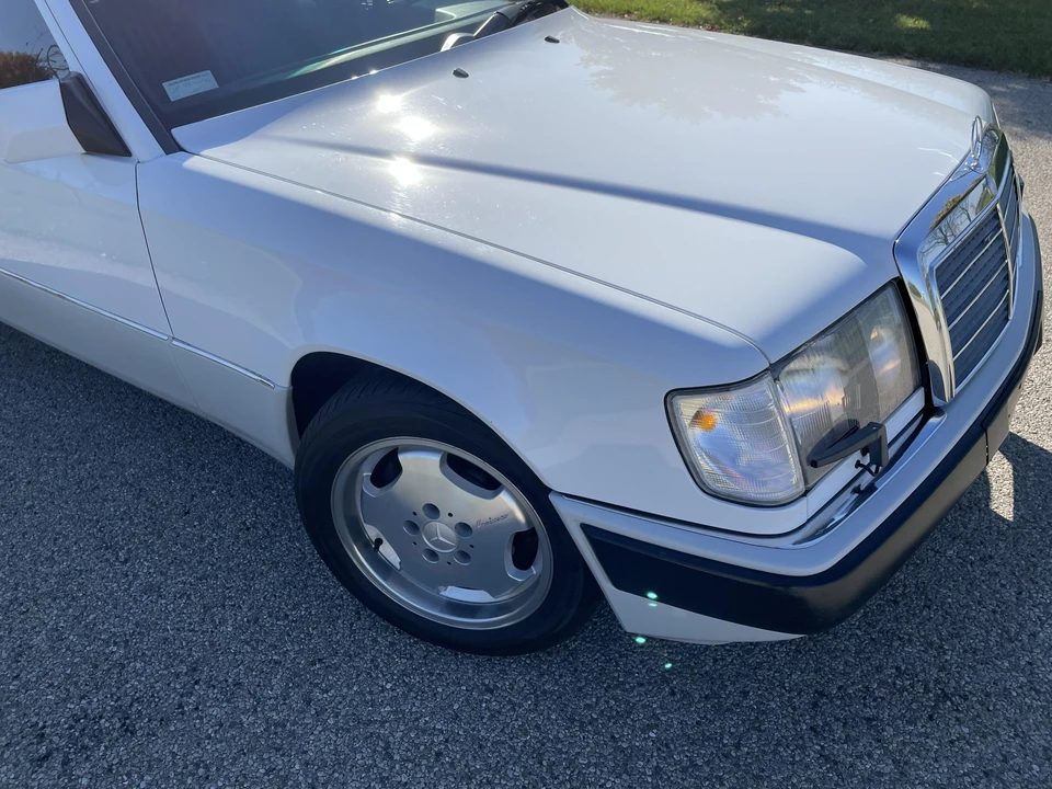 1990 Mercedes-Benz W124 E-Class - Image 29 of 31