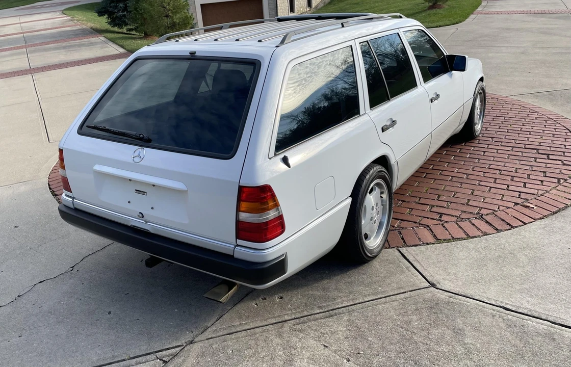 1990 Mercedes-Benz W124 E-Class - Image 16 of 31
