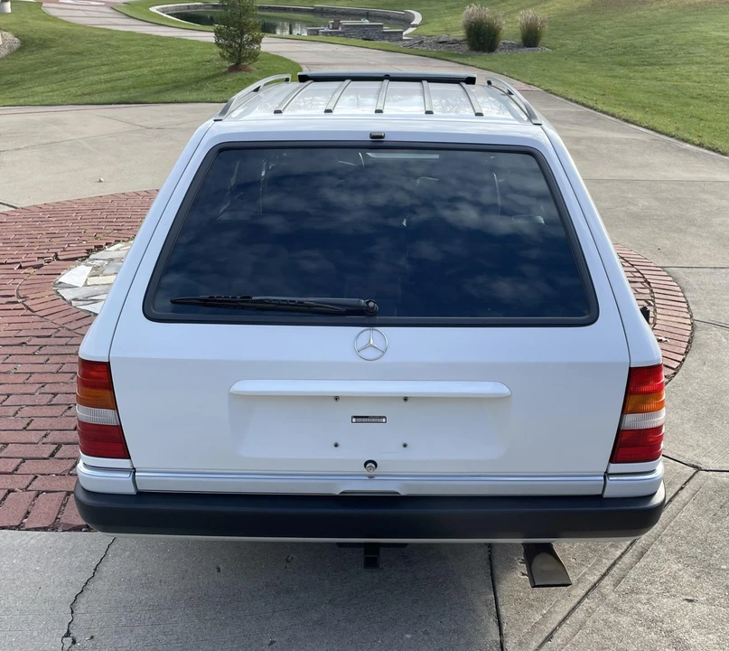 1990 Mercedes-Benz W124 E-Class - Image 15 of 31