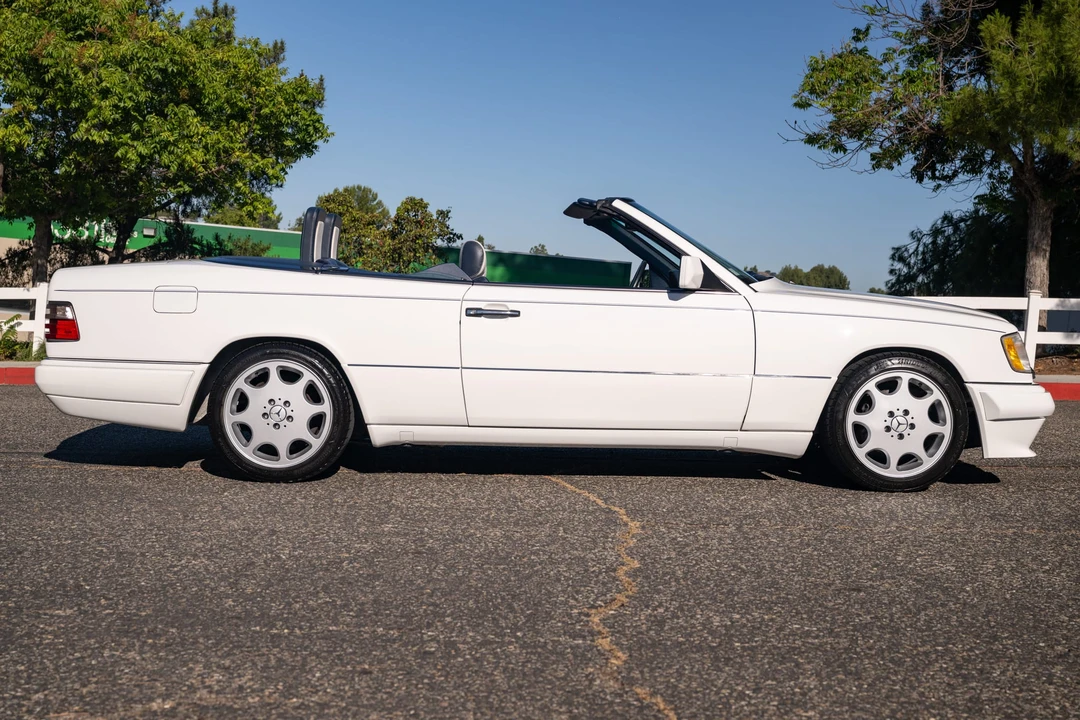 1994 Mercedes-Benz W124 E-Class - Image 11 of 31