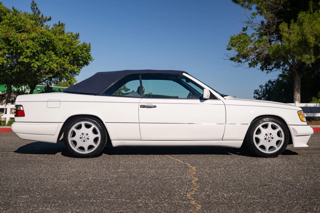 1994 Mercedes-Benz W124 E-Class - Image 12 of 31