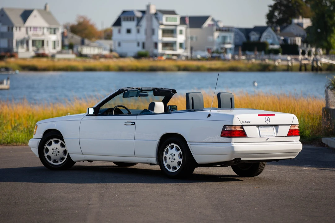 1994 Mercedes-Benz W124 E-Class - Image 12 of 31