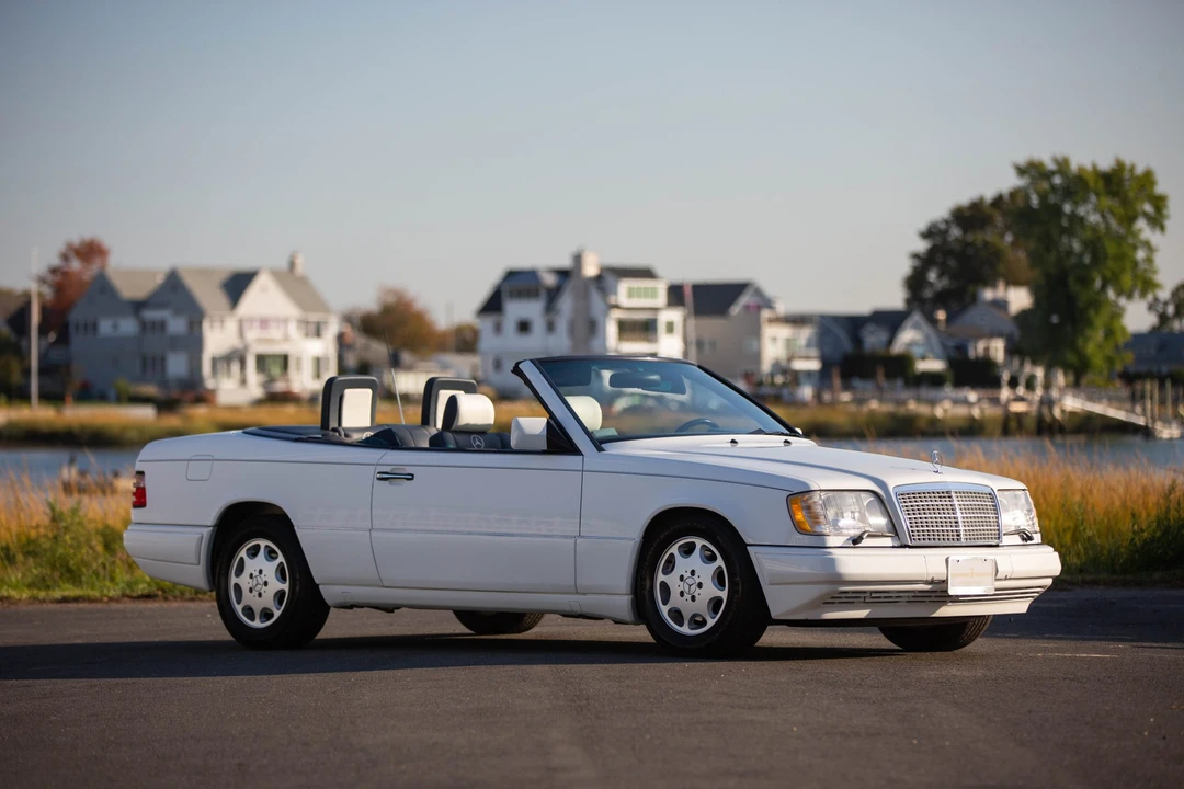 1994 Mercedes-Benz W124 E-Class - Image 2 of 31