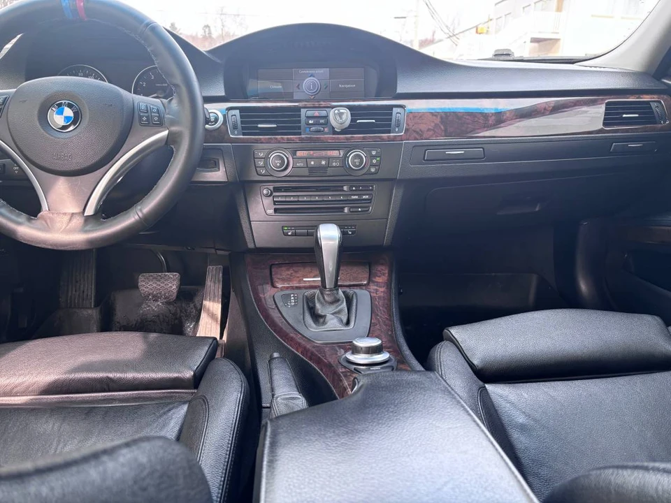 2007 BMW E90 3 Series Sedan - Image 12 of 19