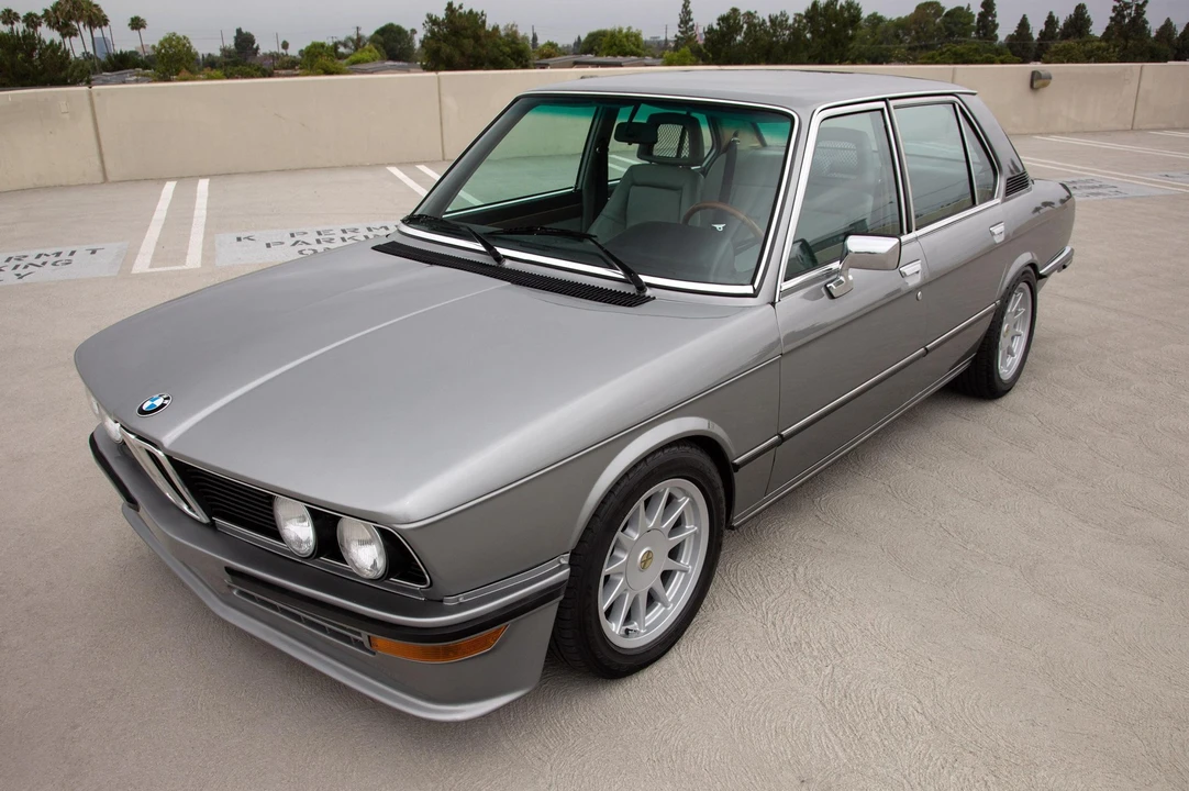 1977 BMW E12 5 Series - Image 2 of 31
