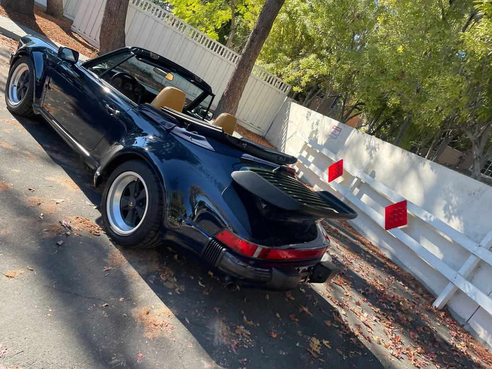 1988 Porsche 911 Carrera 3.2 - Image 28 of 31