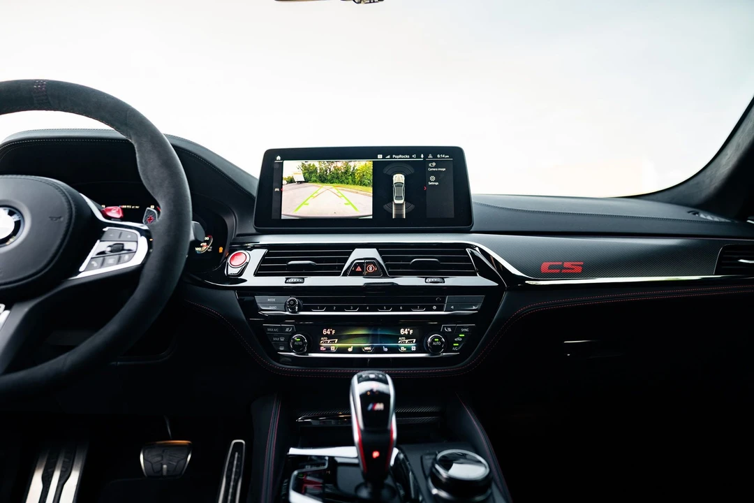 2022 BMW G30 5 Series Sedan - Image 17 of 31