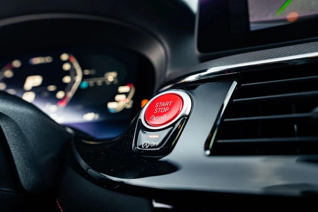 2022 BMW G30 5 Series Sedan - Image 22 of 31