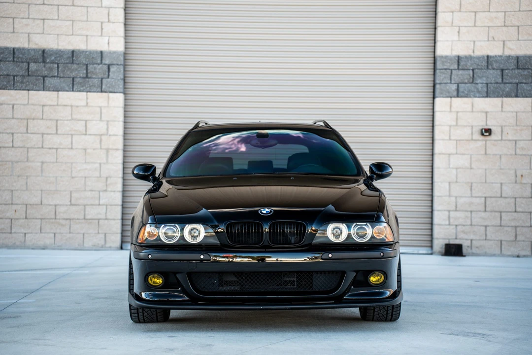 2002 BMW E39 540i - Image 2 of 31