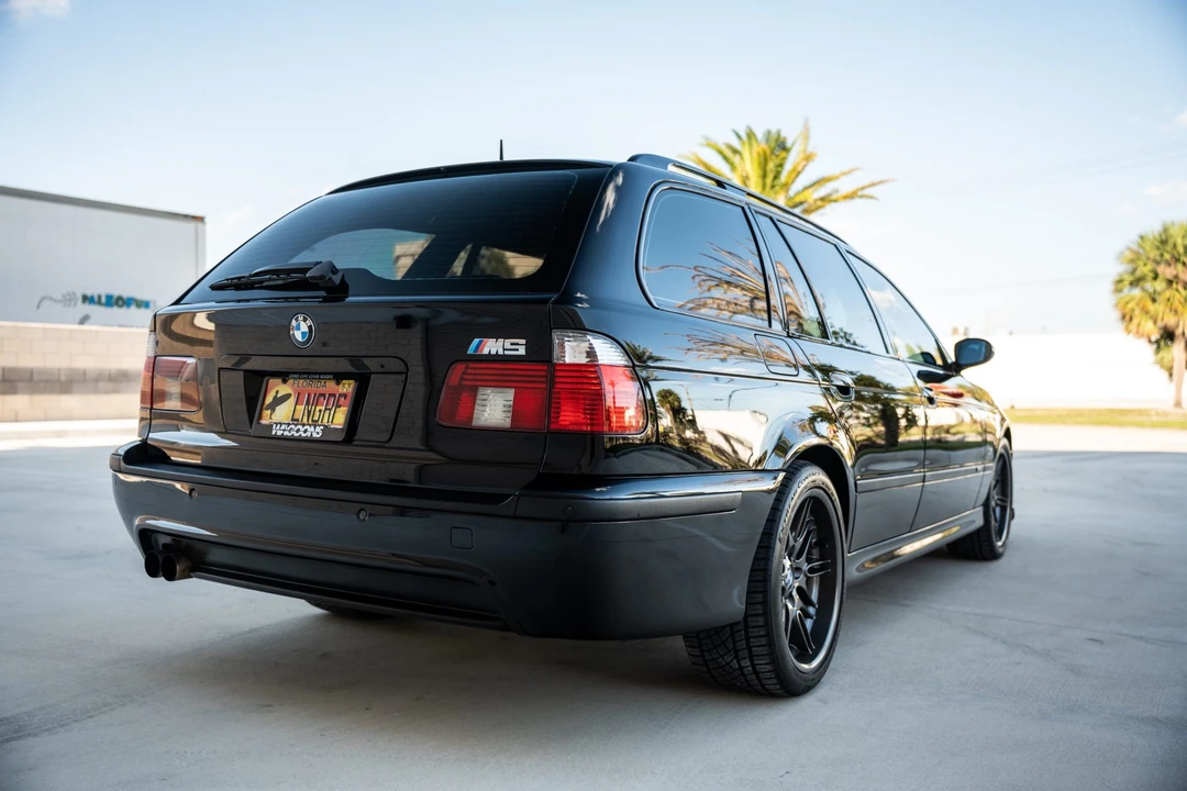 2002 BMW E39 540i - Image 19 of 31
