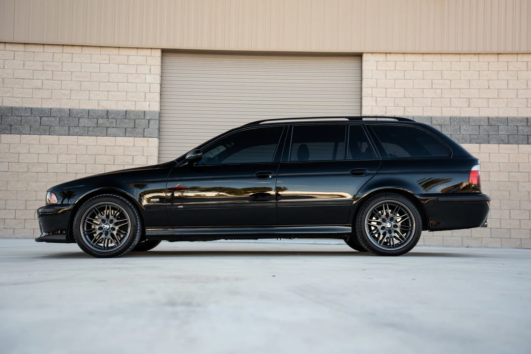 2002 BMW E39 540i - Image 15 of 31
