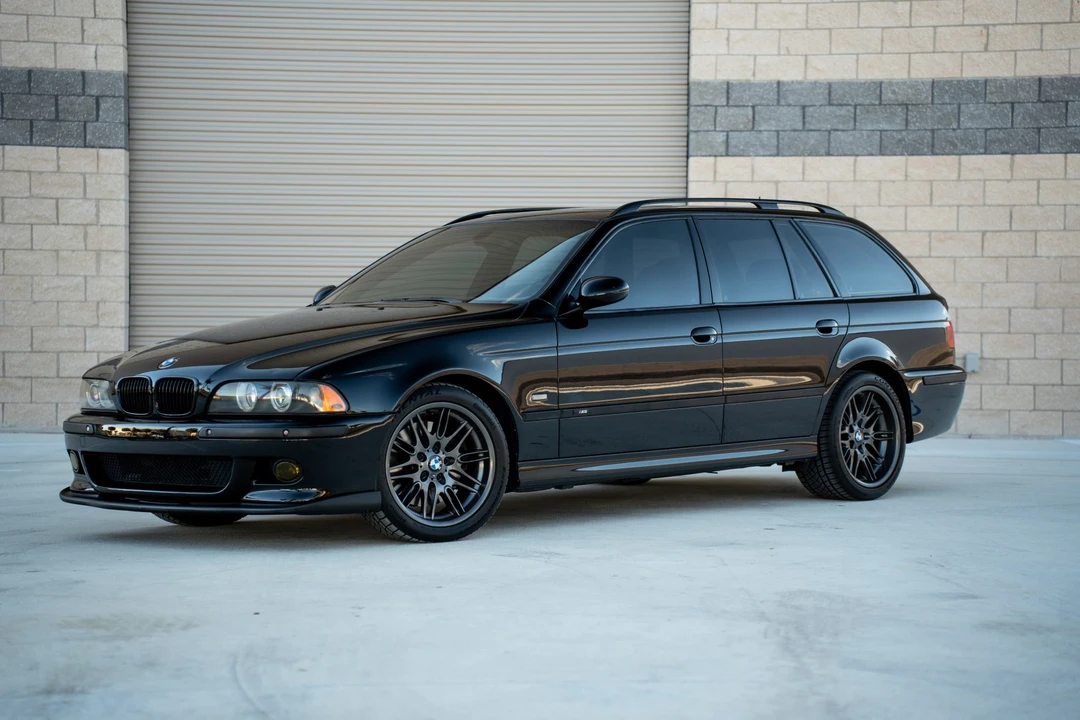 2002 BMW E39 540i - Image 14 of 31
