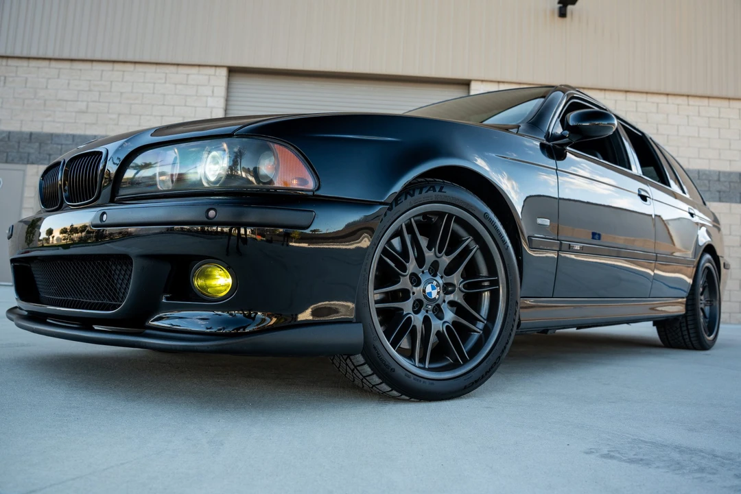 2002 BMW E39 540i - Image 28 of 31