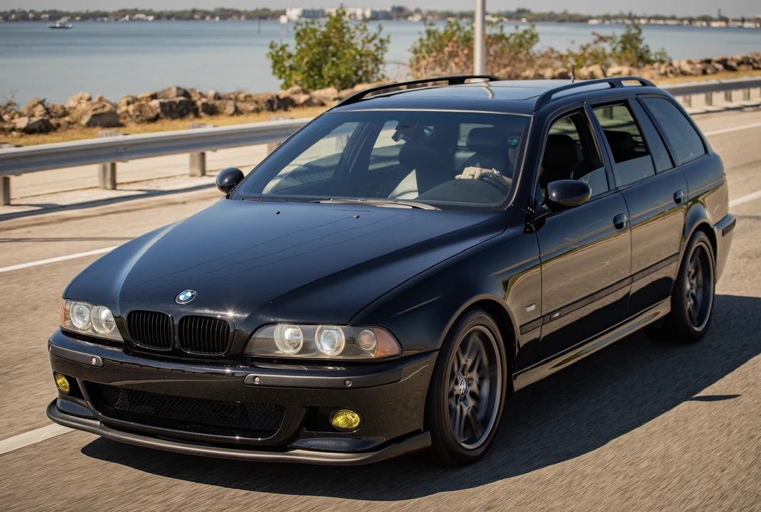 2002 BMW E39 540i - Image 23 of 31