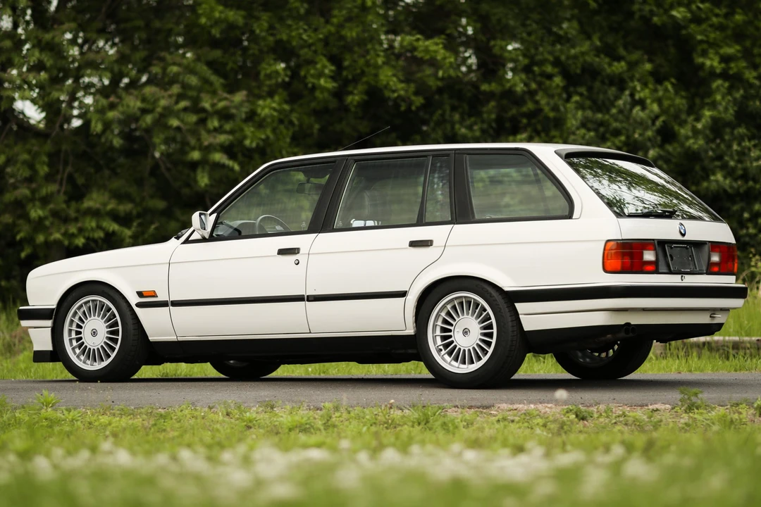 1990 BMW E30 3 Series - Image 13 of 31