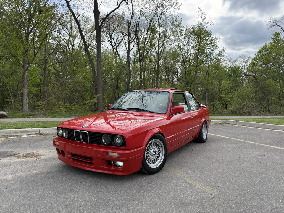 1990 BMW E30 3 Series - Image 2 of 31