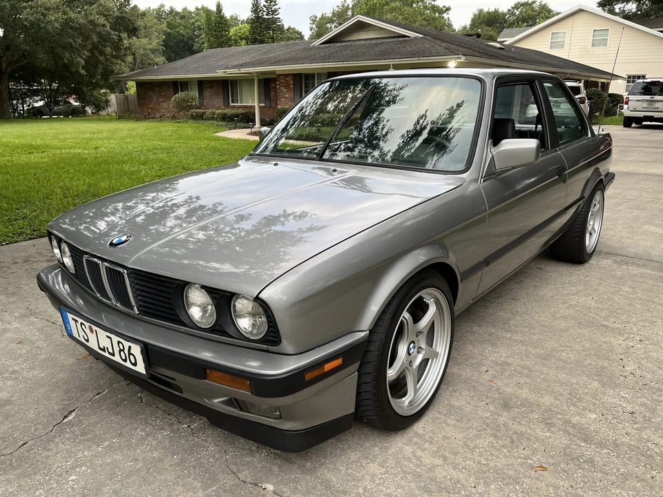 1990 BMW E30 3 Series - Image 2 of 31