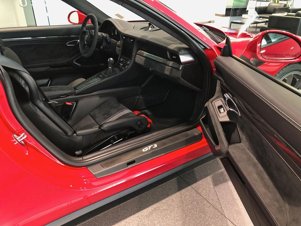 2018 Porsche 991 GT3 - Image 5 of 5