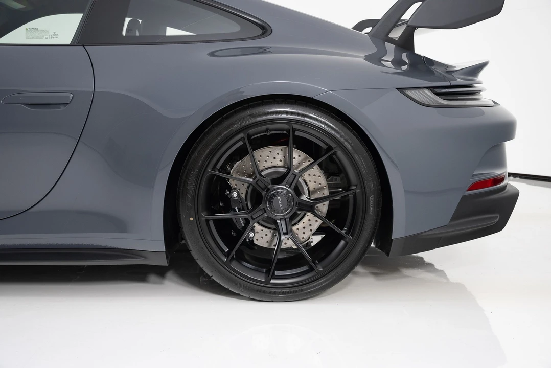 2022 Porsche 992 GT3 - Image 10 of 31