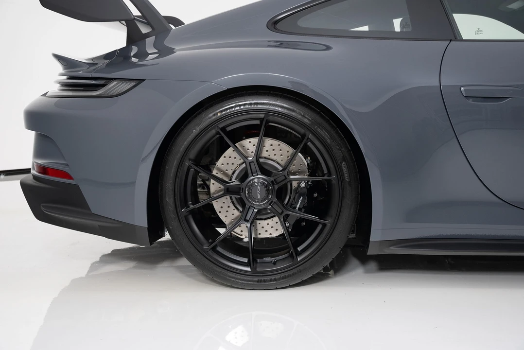 2022 Porsche 992 GT3 - Image 11 of 31