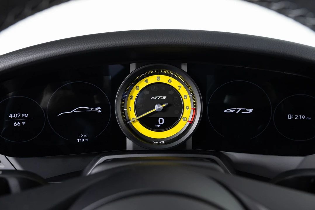 2022 Porsche 992 GT3 - Image 17 of 31