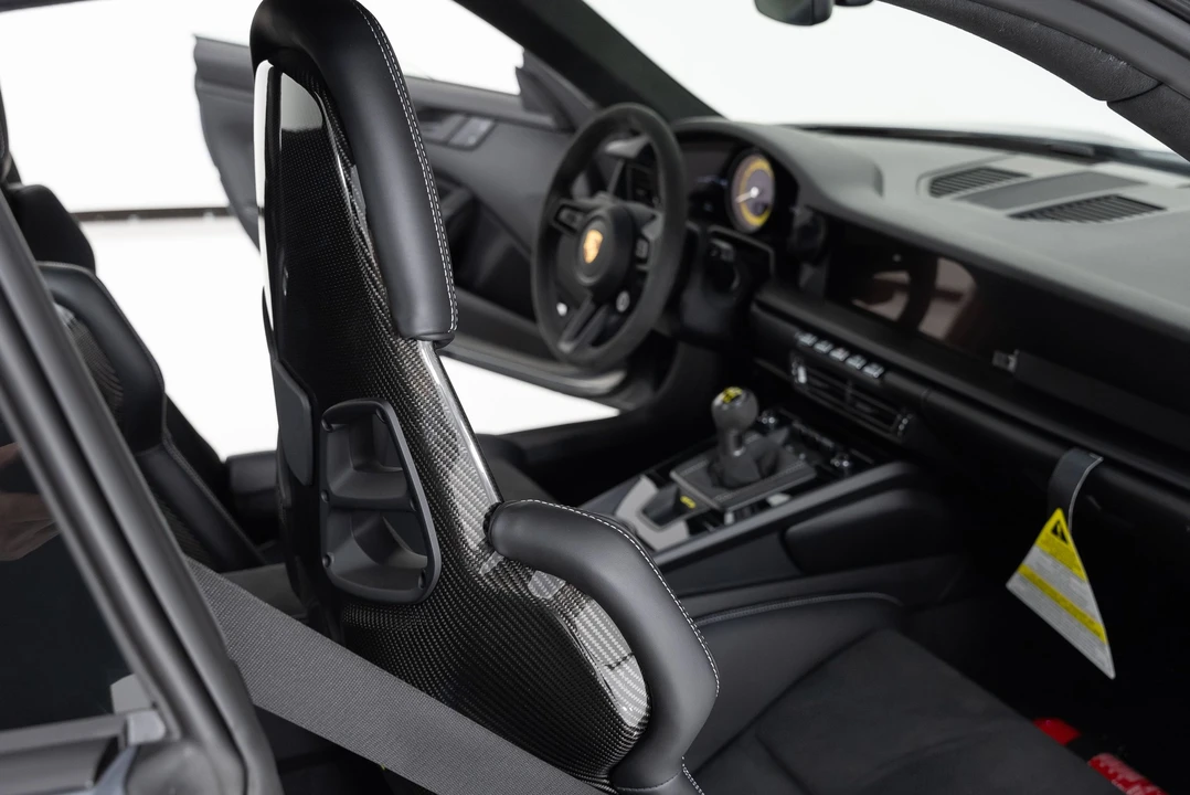 2022 Porsche 992 GT3 - Image 25 of 31