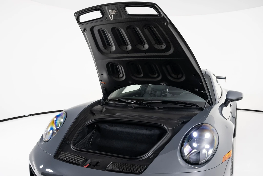 2022 Porsche 992 GT3 - Image 29 of 31