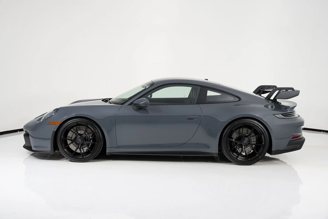 2022 Porsche 992 GT3 - Image 6 of 31