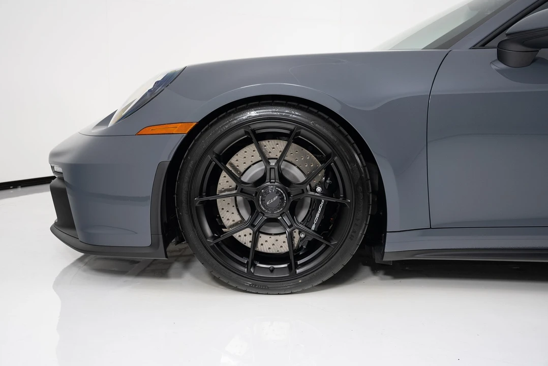 2022 Porsche 992 GT3 - Image 9 of 31