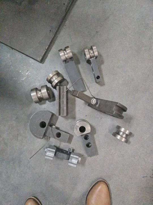 Parts & Memorabilia Tools - Image 4 of 7