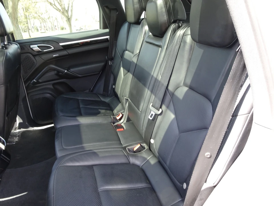 2014 Porsche 958 Cayenne - Image 9 of 9