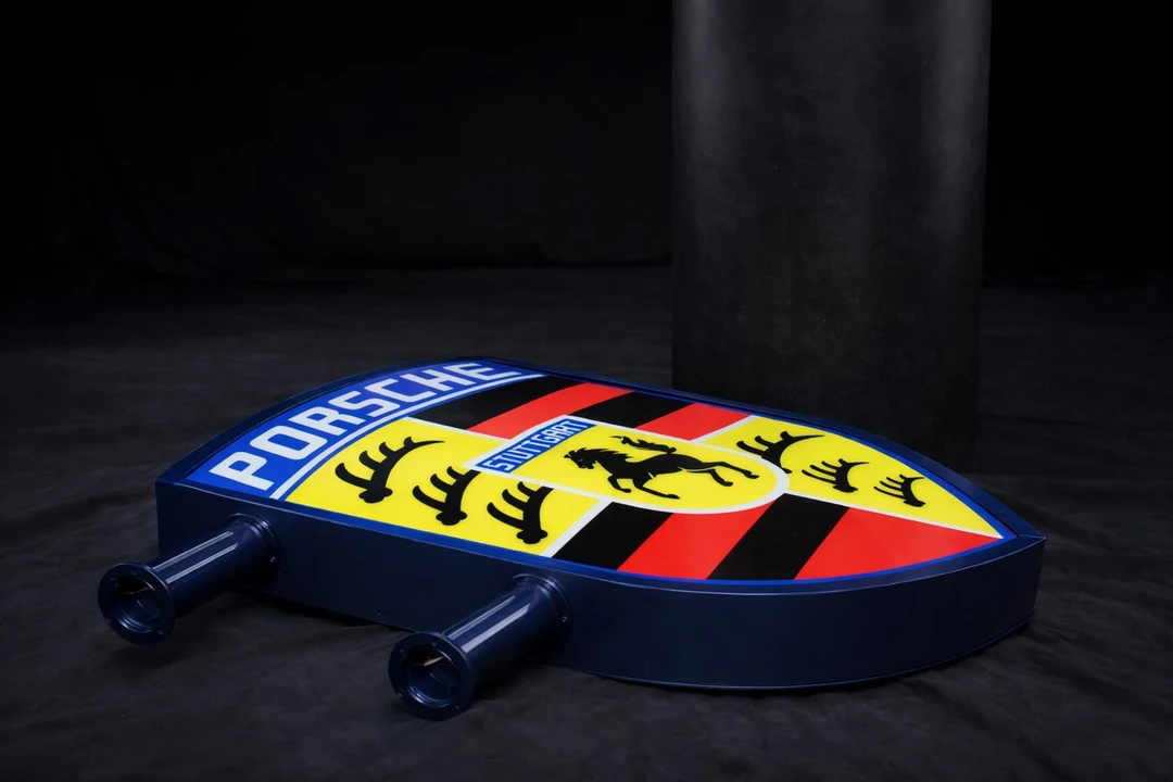 Porsche - Image 11 of 12