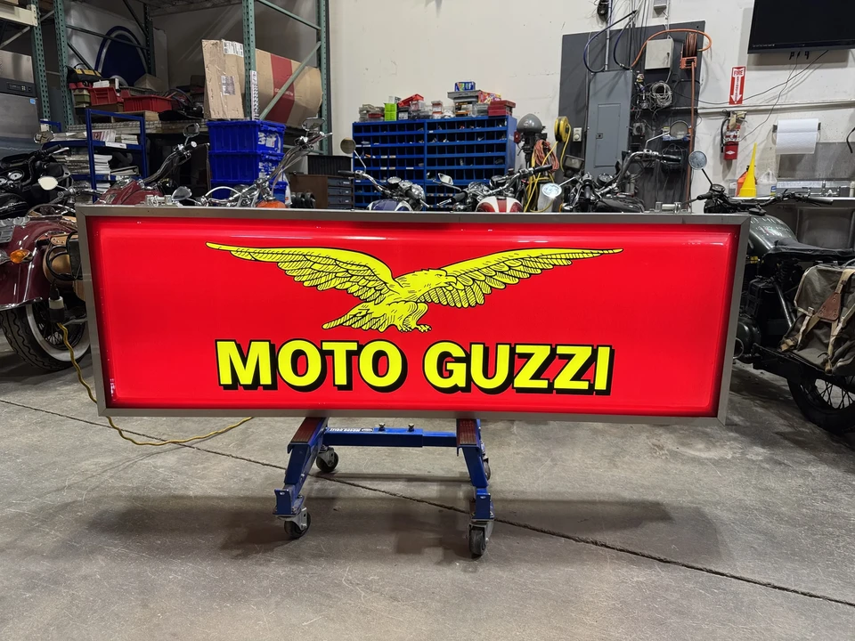 Moto Guzzi - Image 3 of 18