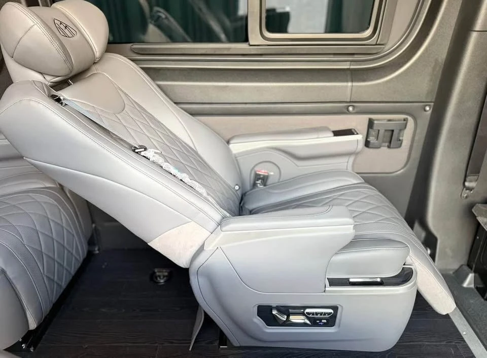 Maybach - Image 8 of 8