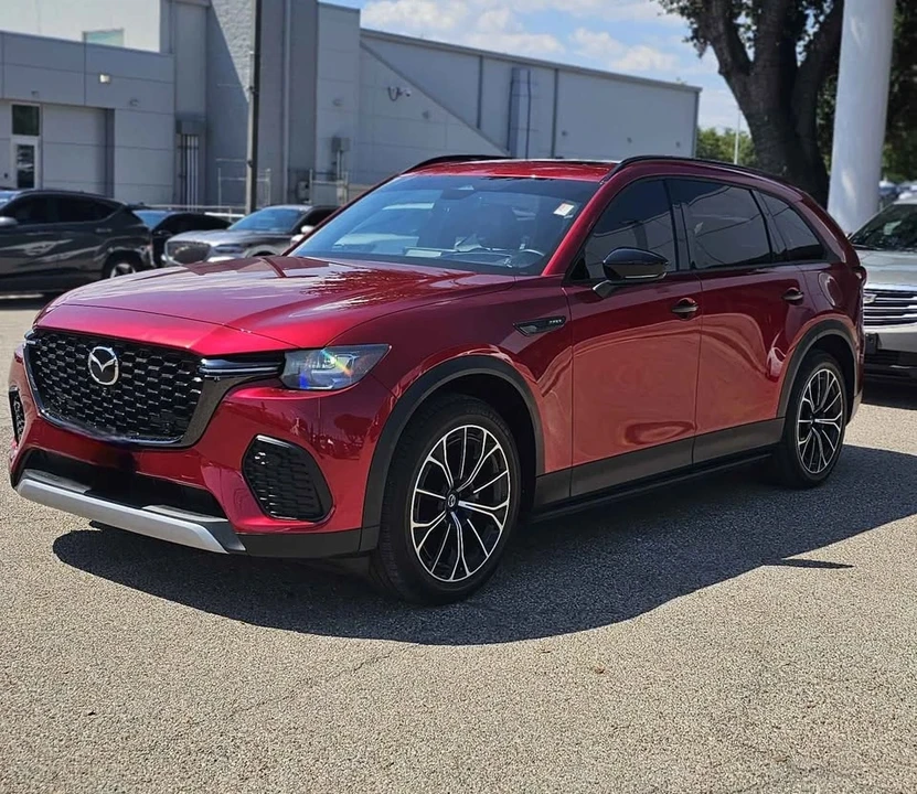 2025 Mazda CX-70 - Image 2 of 7