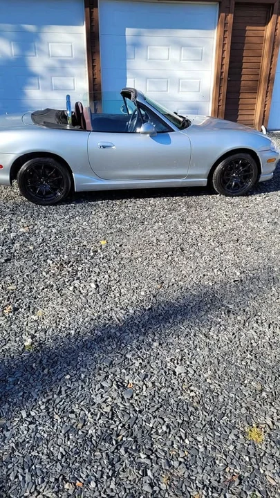 2000 Mazda NB MX-5 Miata - Image 4 of 10