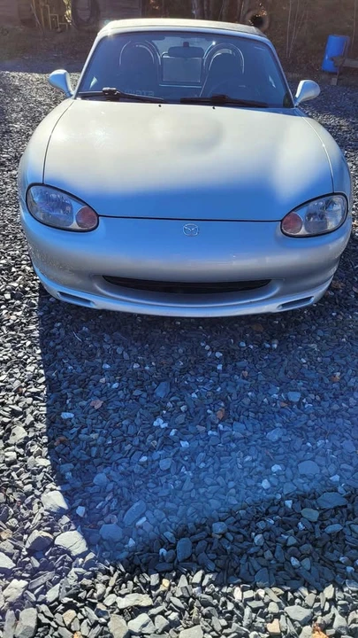 2000 Mazda NB MX-5 Miata - Image 2 of 10