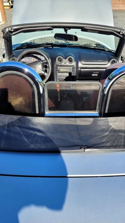 2000 Mazda NB MX-5 Miata - Image 8 of 10