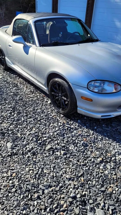 2000 Mazda NB MX-5 Miata - Image 3 of 10