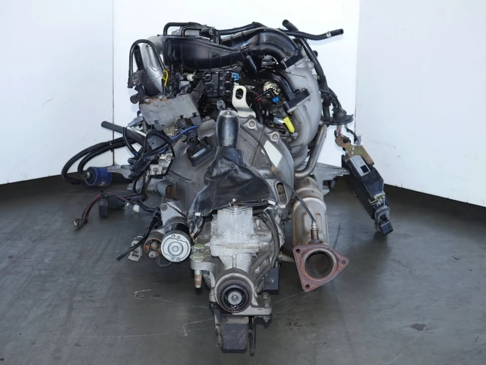 2004 Parts & Memorabilia Engines - Image 5 of 10