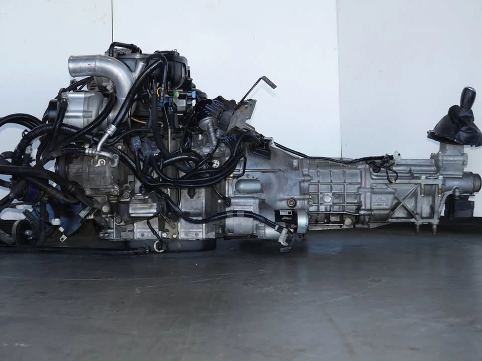 2004 Parts & Memorabilia Engines - Image 10 of 10