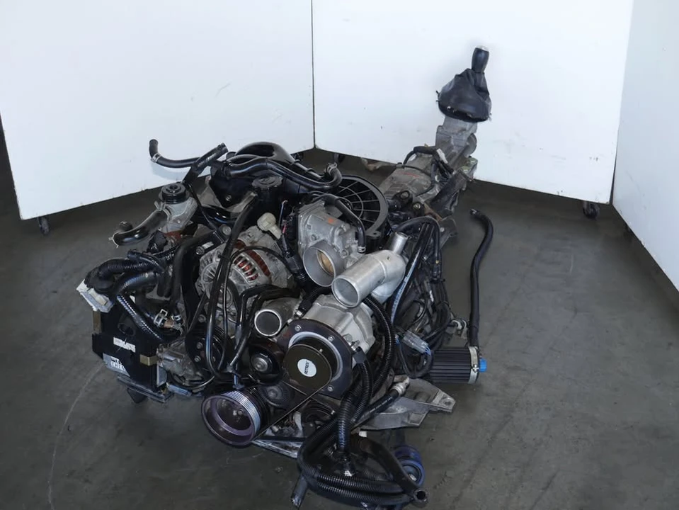 2004 Parts & Memorabilia Engines - Image 9 of 10
